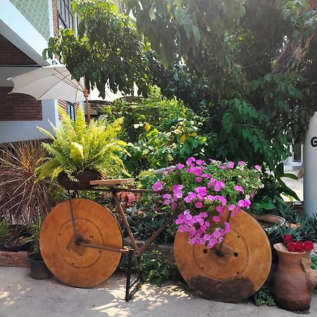 Oldy De Garden Aparthotel Chiang Mai Luaran gambar
