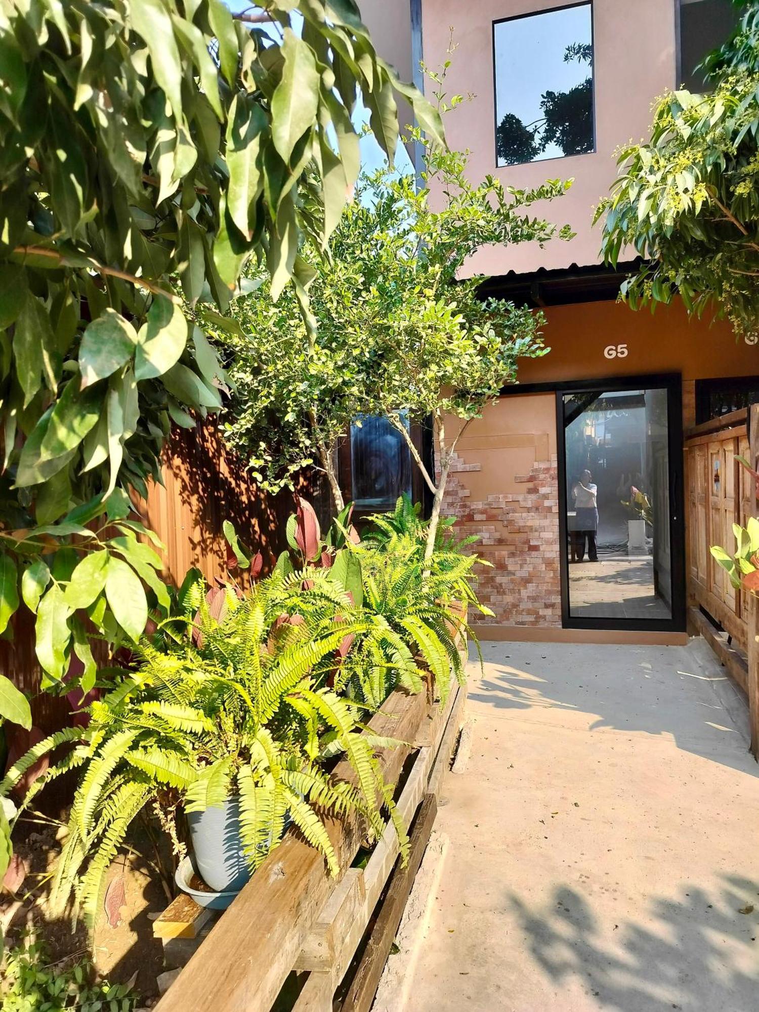 Oldy De Garden Aparthotel Chiang Mai Luaran gambar